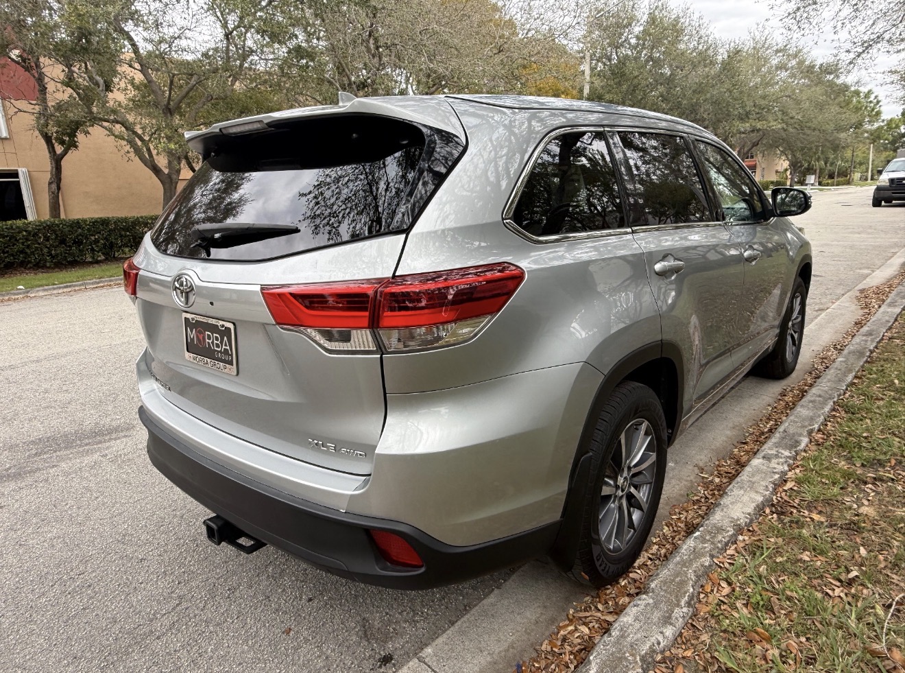 Highlander XLE AWD  photo 4