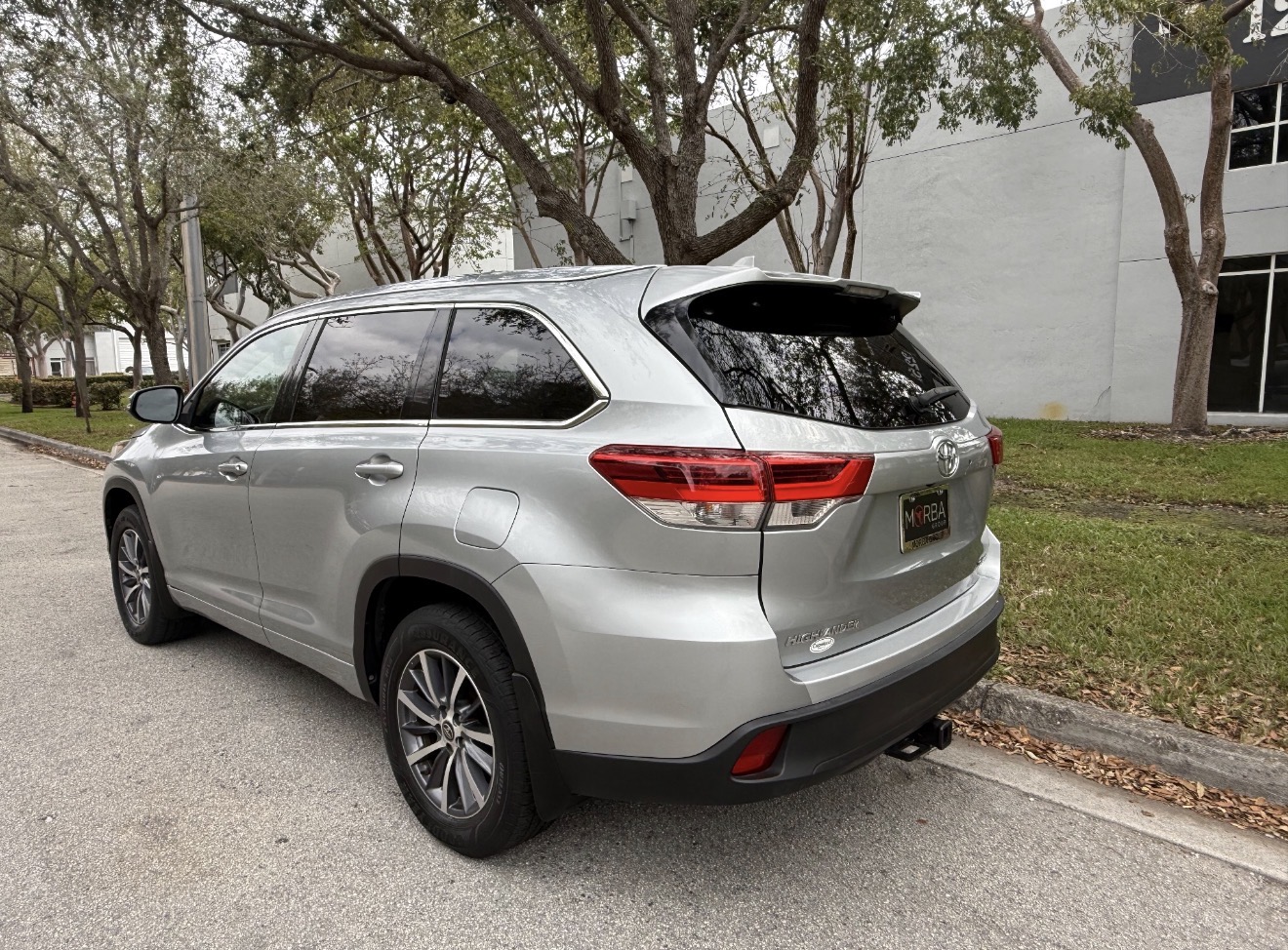 Highlander XLE AWD  photo 5