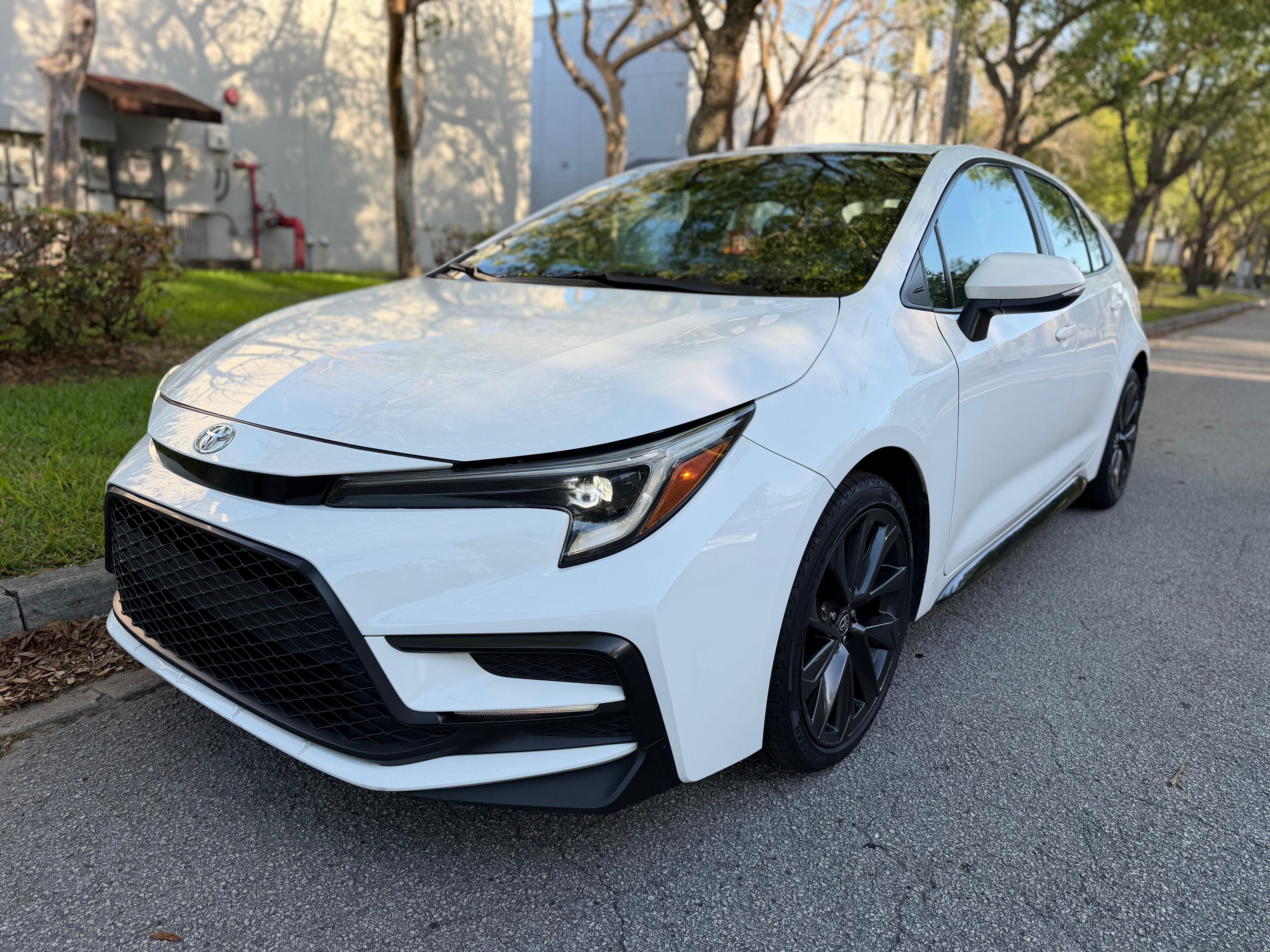 Corolla SE Sport photo 1