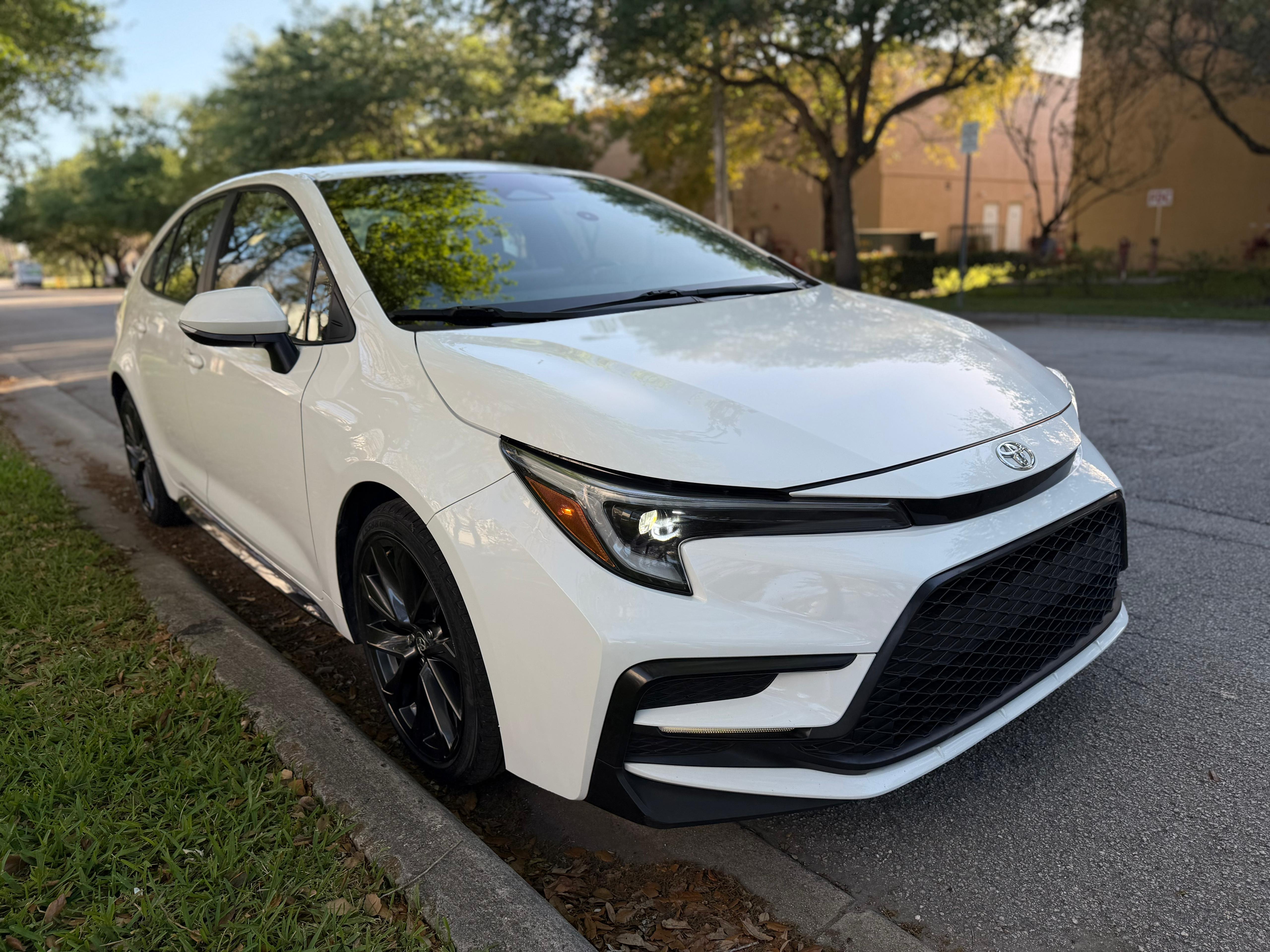 Corolla SE Sport photo 2