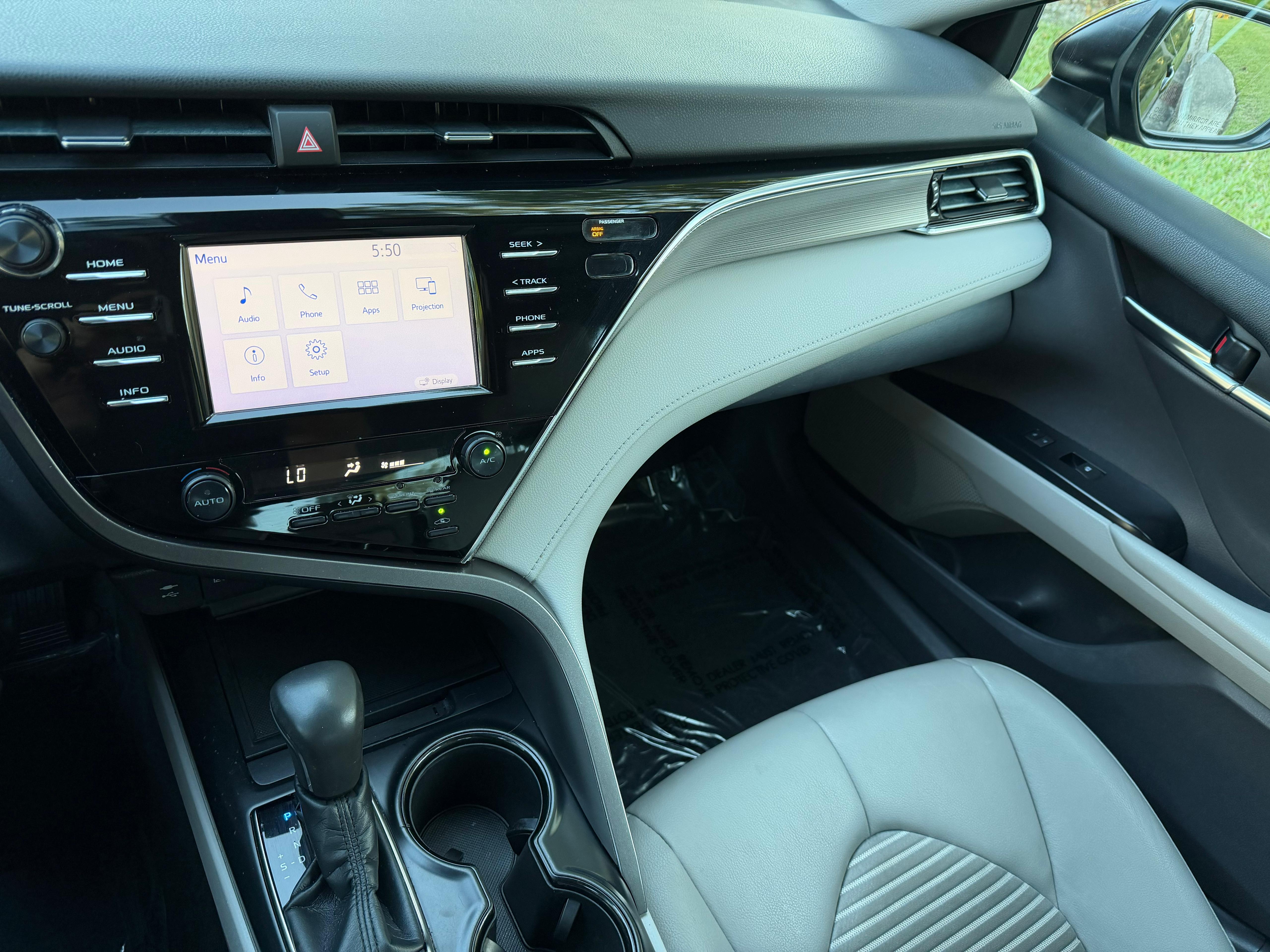 Camry SE Sport photo 4