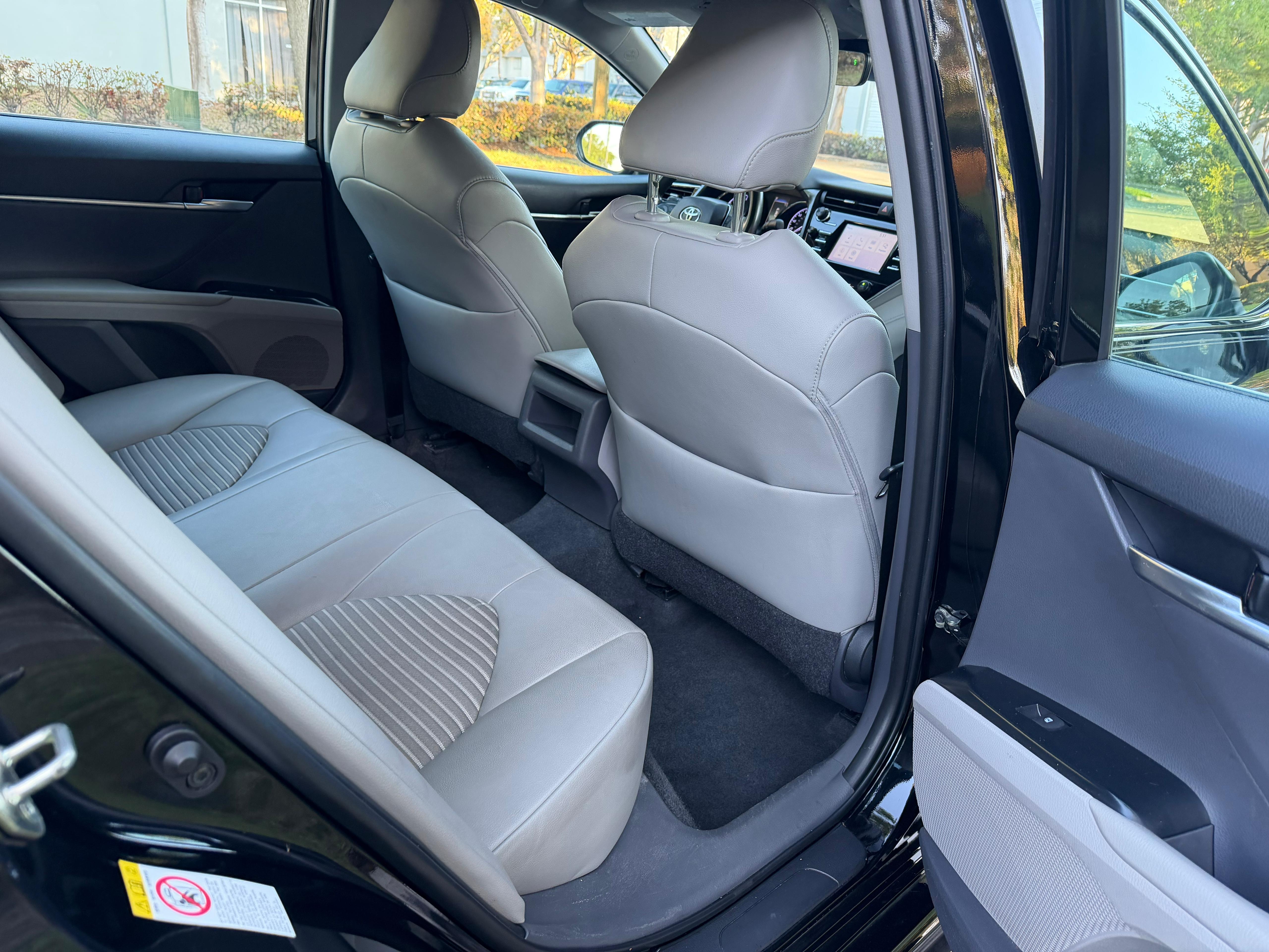 Camry SE Sport photo 7