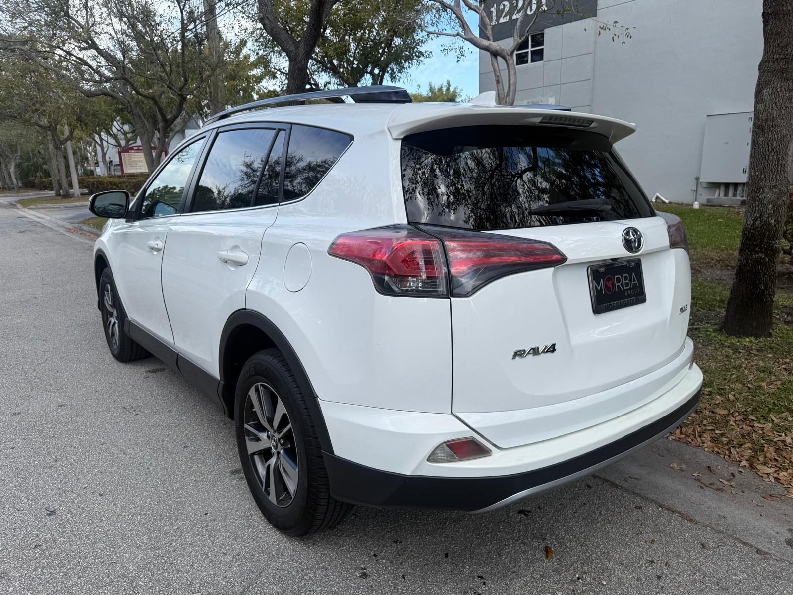 RAV4 XLE photo 7