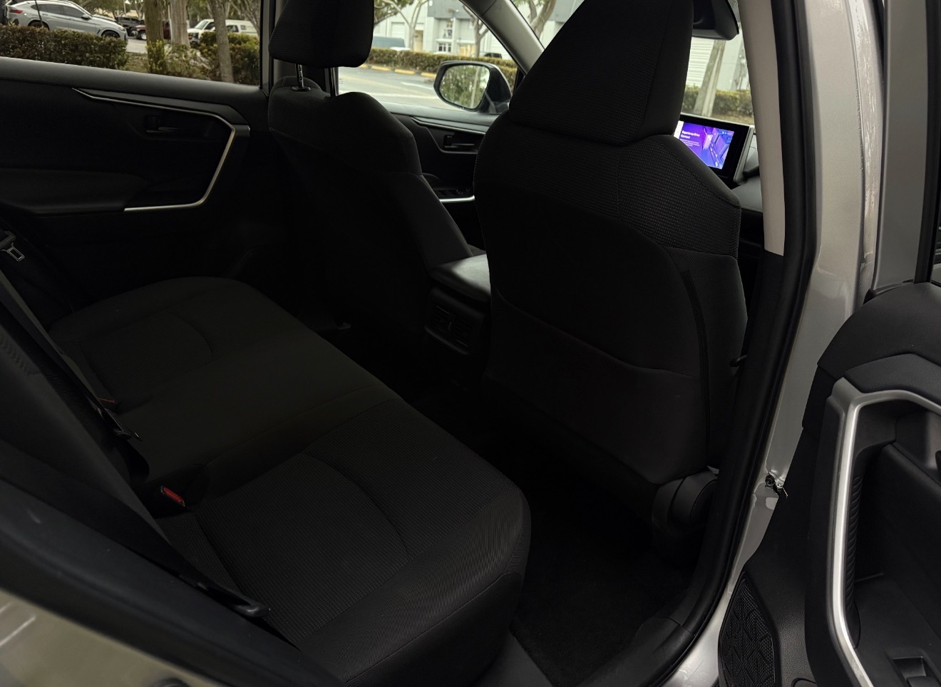 RAV4 AWD 4x4  photo 9