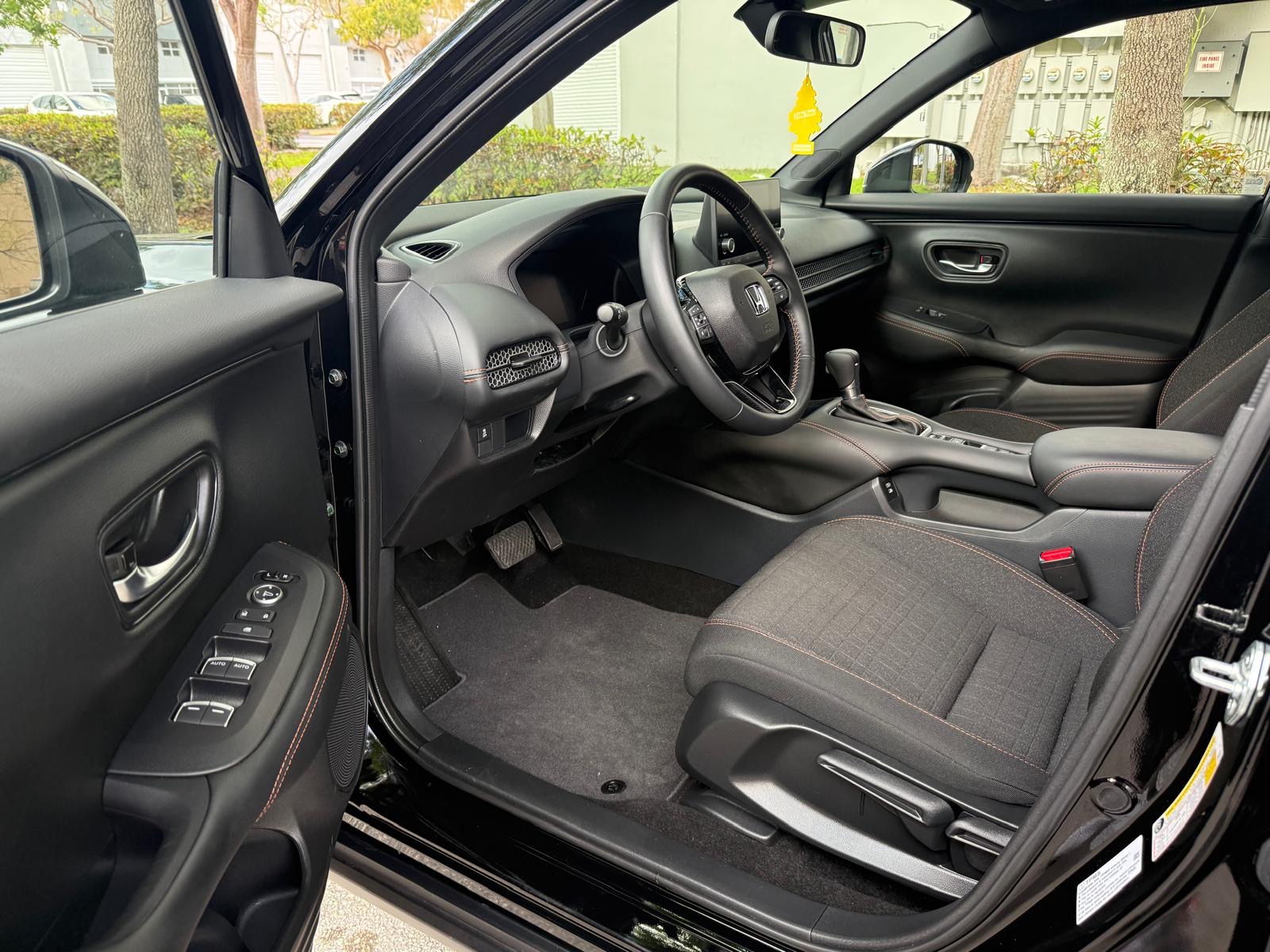 HR-V Sport AWD Rebuilt photo 4