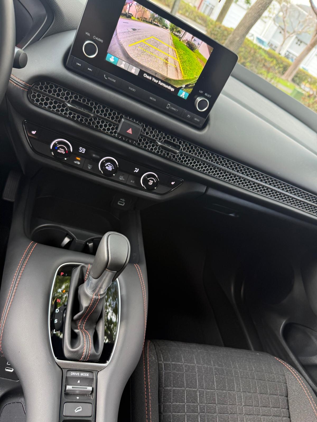 HR-V Sport AWD Rebuilt photo 3