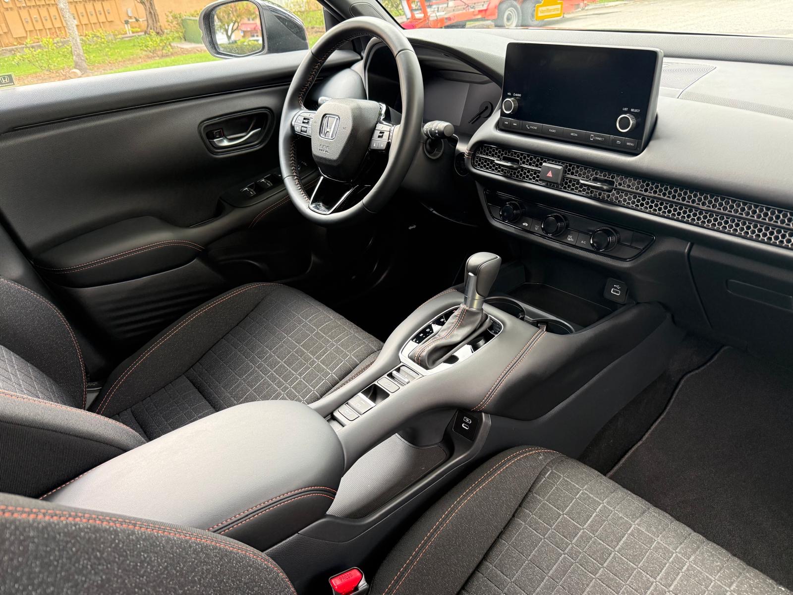 HR-V Sport AWD Rebuilt photo 5