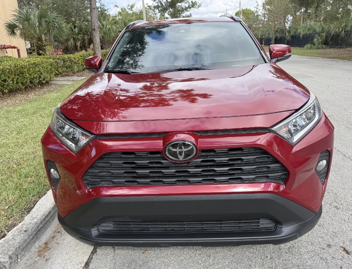 RAV4 XLE PREMIUM  photo 4
