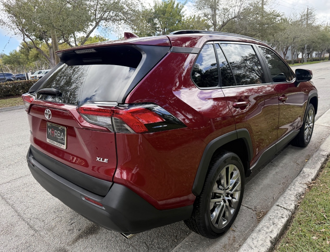 RAV4 XLE PREMIUM  photo 5